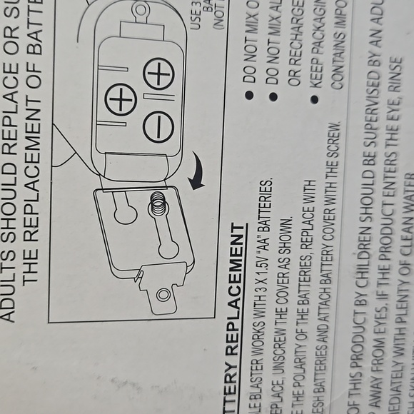 Hello Kitty Pink Bubble Blaster - Picture 8 of 9